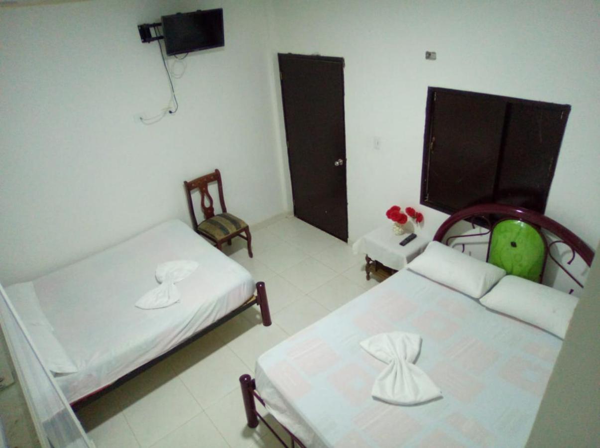 Hostal Sarita Villavieja Buitenkant foto