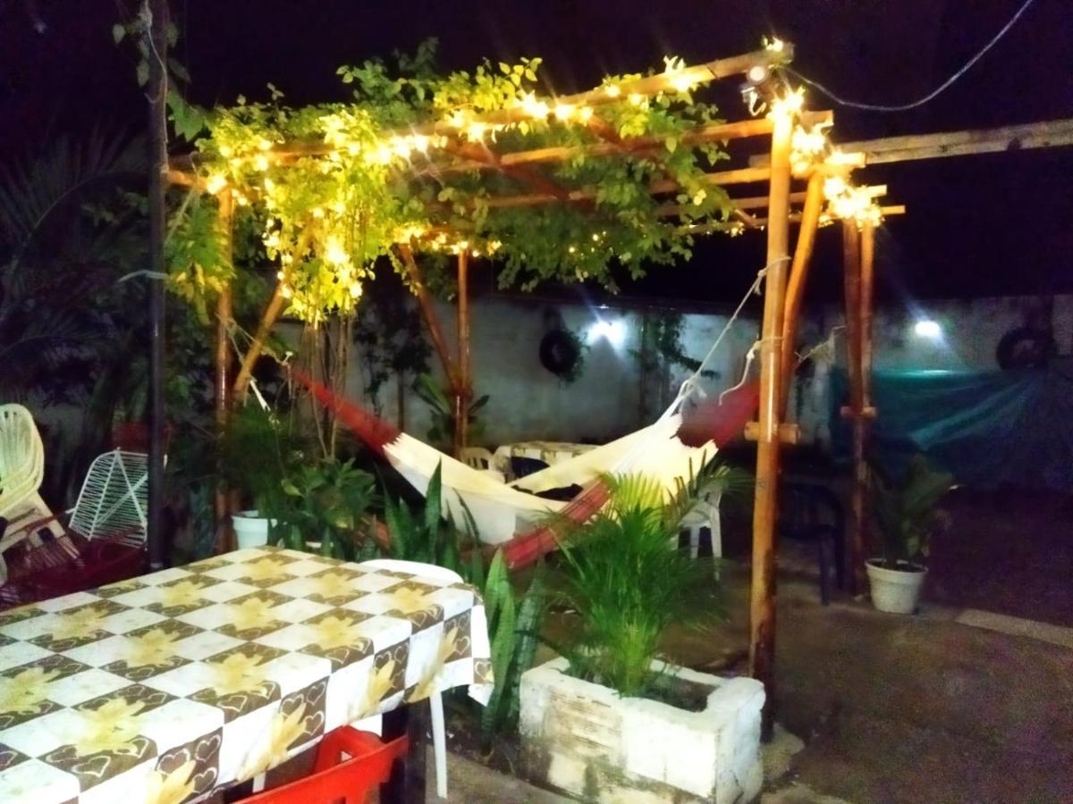 Hostal Sarita Villavieja Buitenkant foto